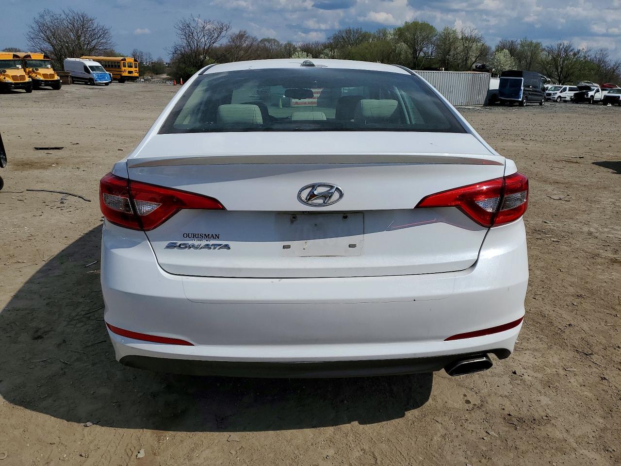2016 HYUNDAI SONATA SE photo 6