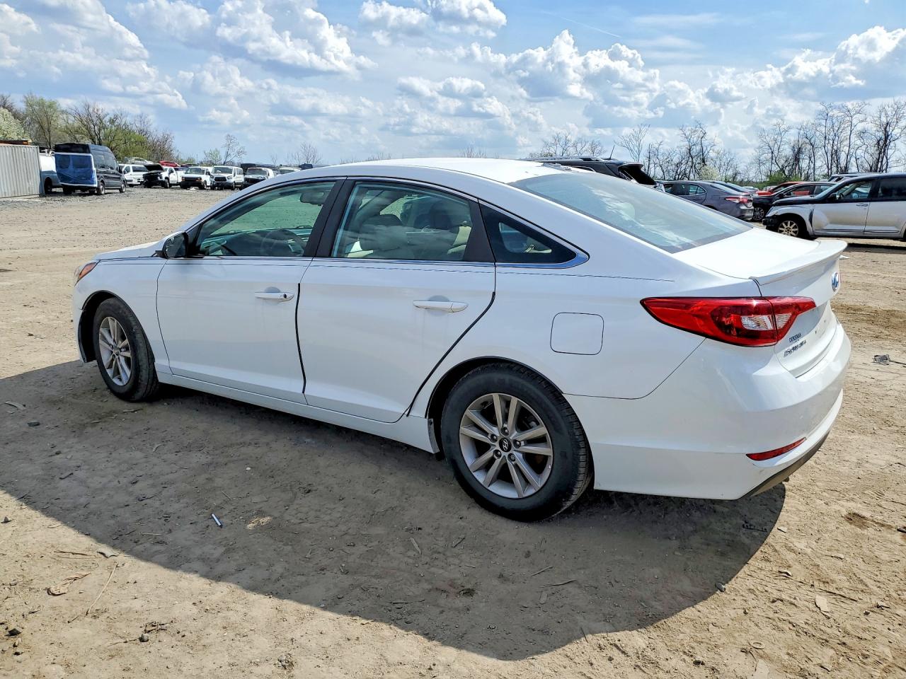 2016 HYUNDAI SONATA SE photo 2