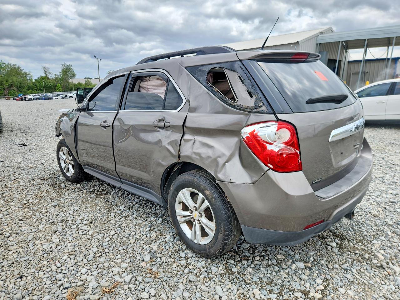 2010 CHEVROLET EQUINOX LT photo 4