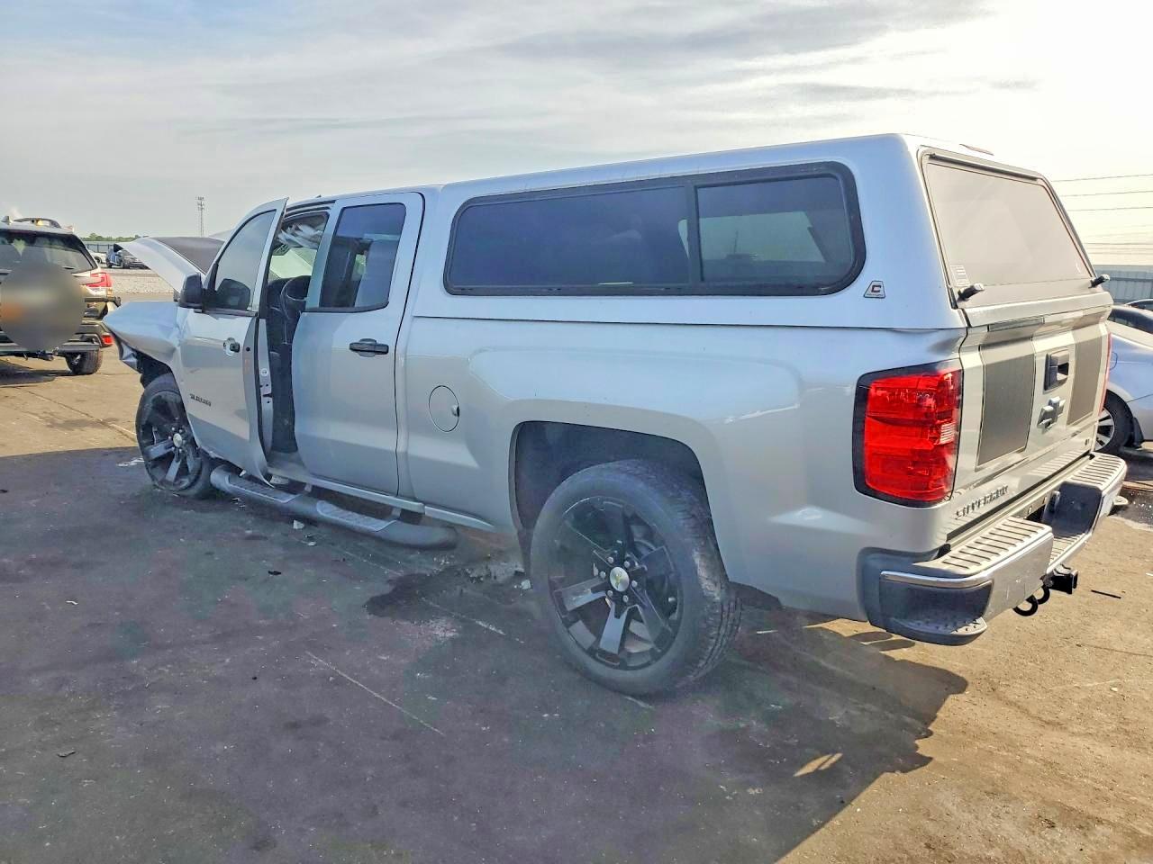 2014 CHEVROLET SILVERADO C1500 LT photo 4