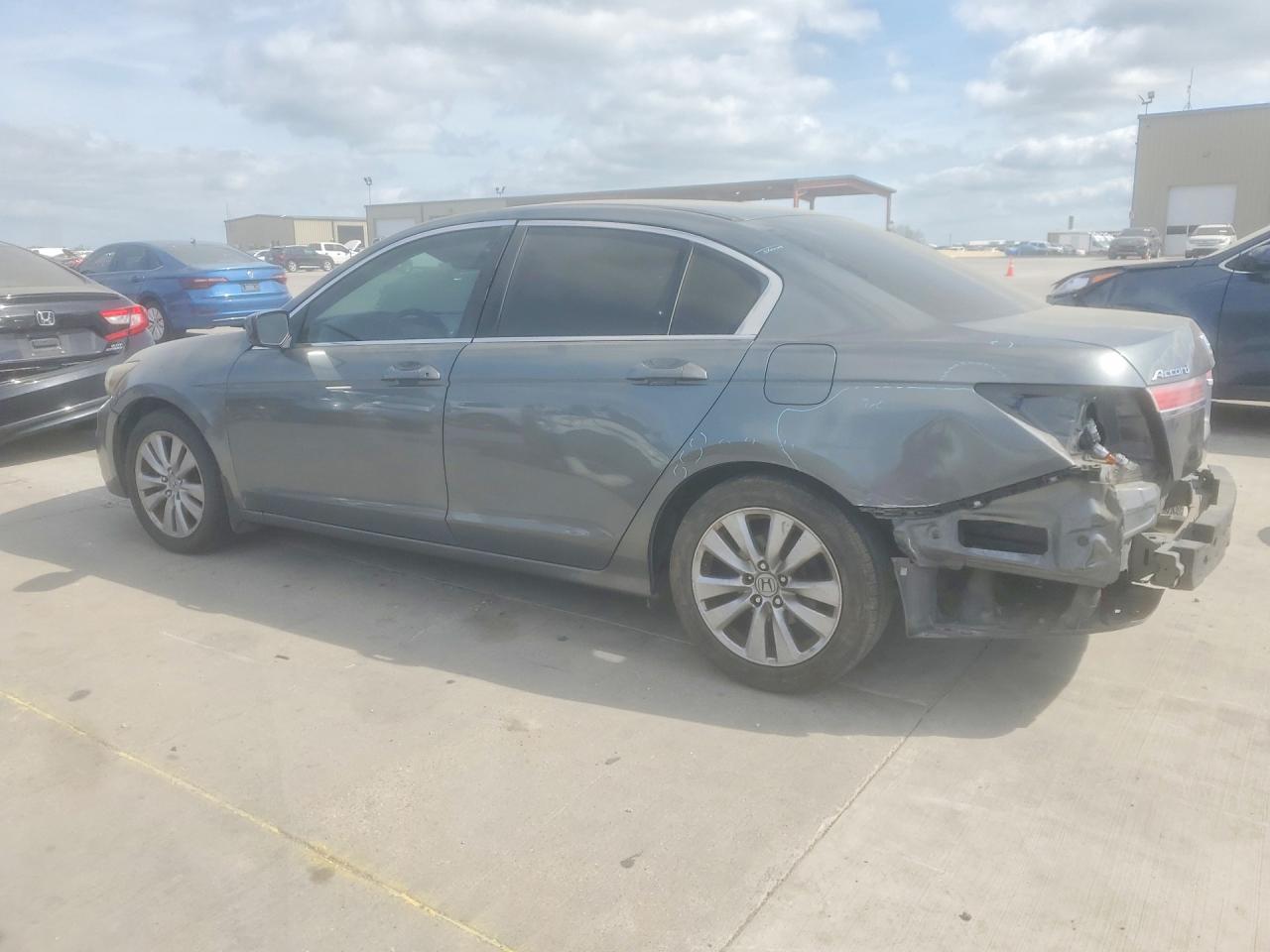 2012 HONDA ACCORD EX photo 2