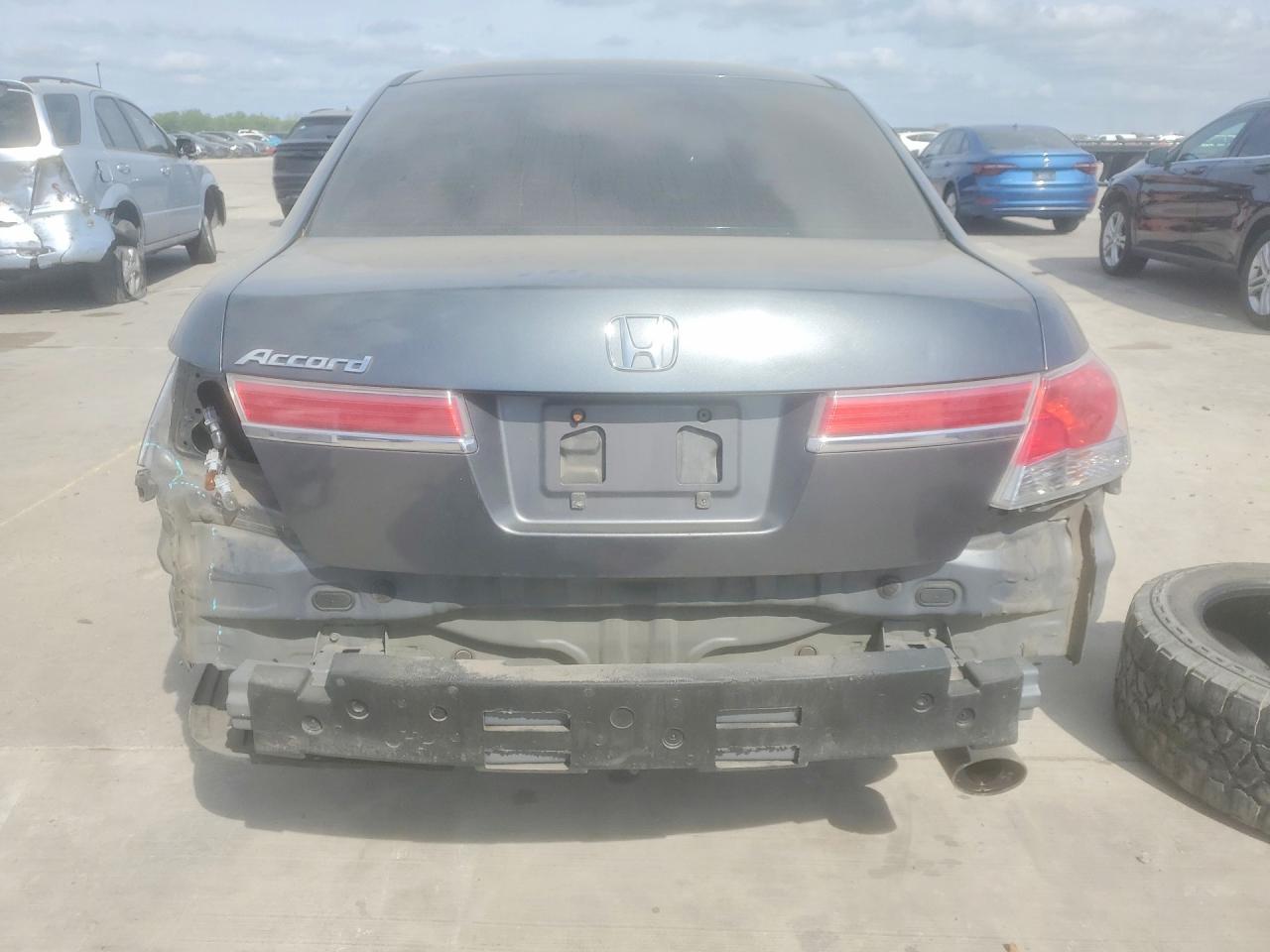 2012 HONDA ACCORD EX photo 6
