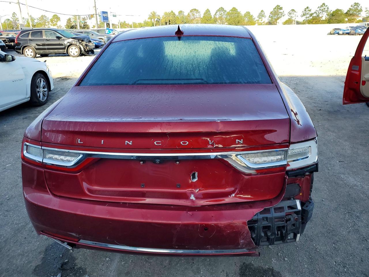 2018 LINCOLN CONTINENTAL SELECT photo 11