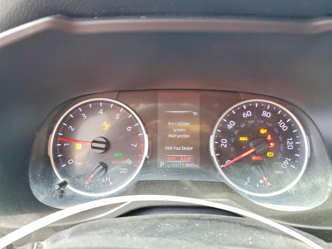 2019 TOYOTA RAV4 XLE photo 9
