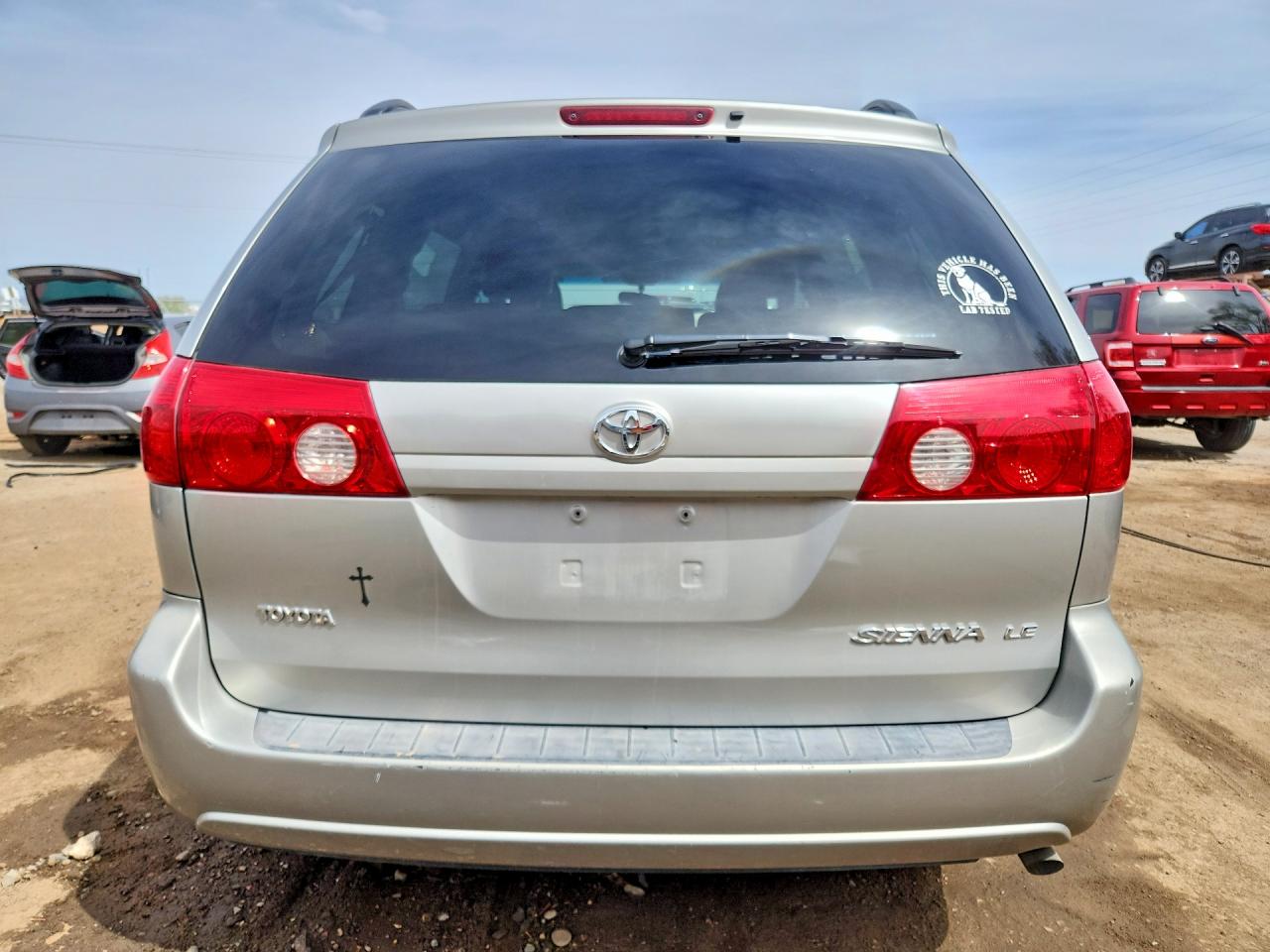2009 TOYOTA SIENNA LE 7-PASSENGER photo 11