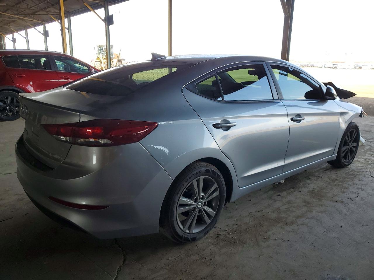 2017 HYUNDAI ELANTRA SE photo 5