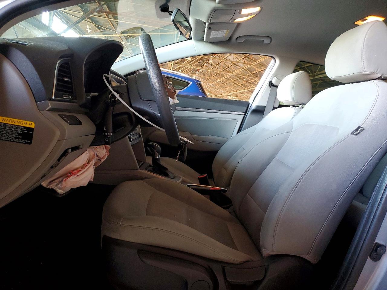 2017 HYUNDAI ELANTRA SE photo 13