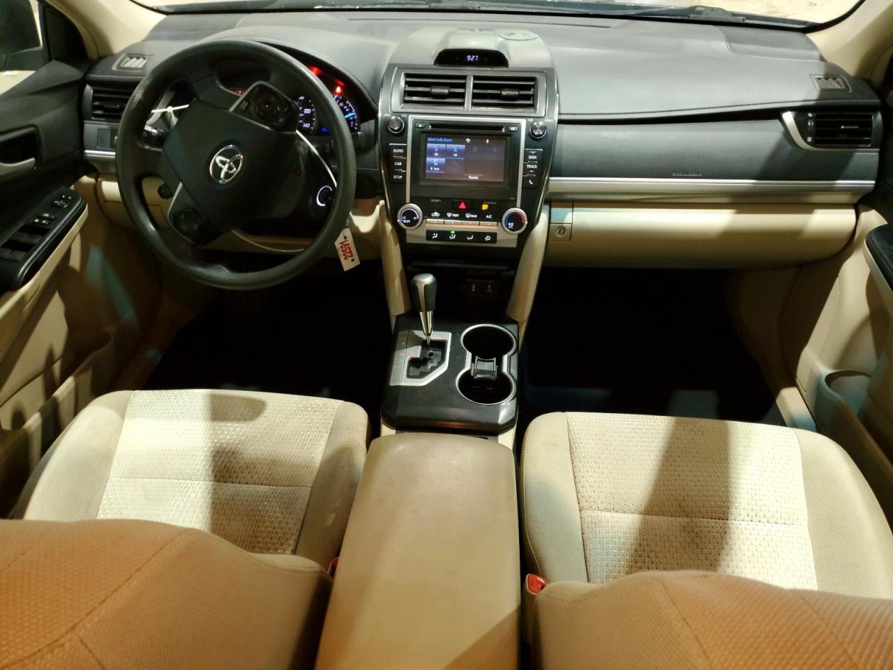 2014 TOYOTA CAMRY LE photo 22