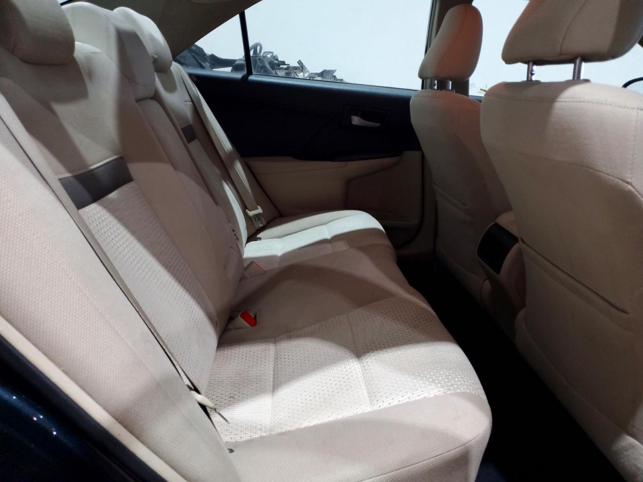 2014 TOYOTA CAMRY LE photo 28