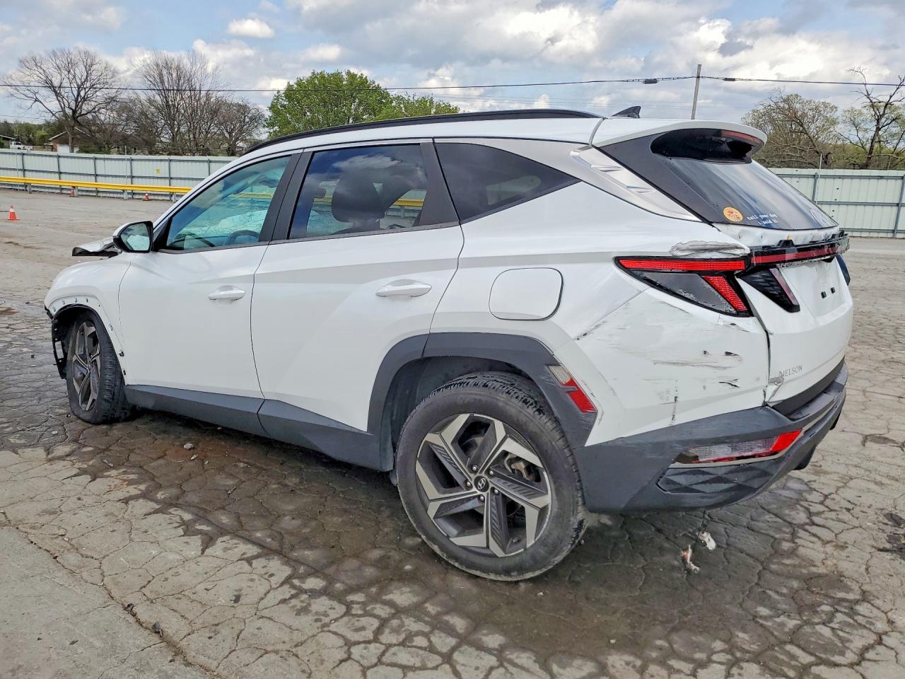 2022 HYUNDAI TUCSON SEL photo 4