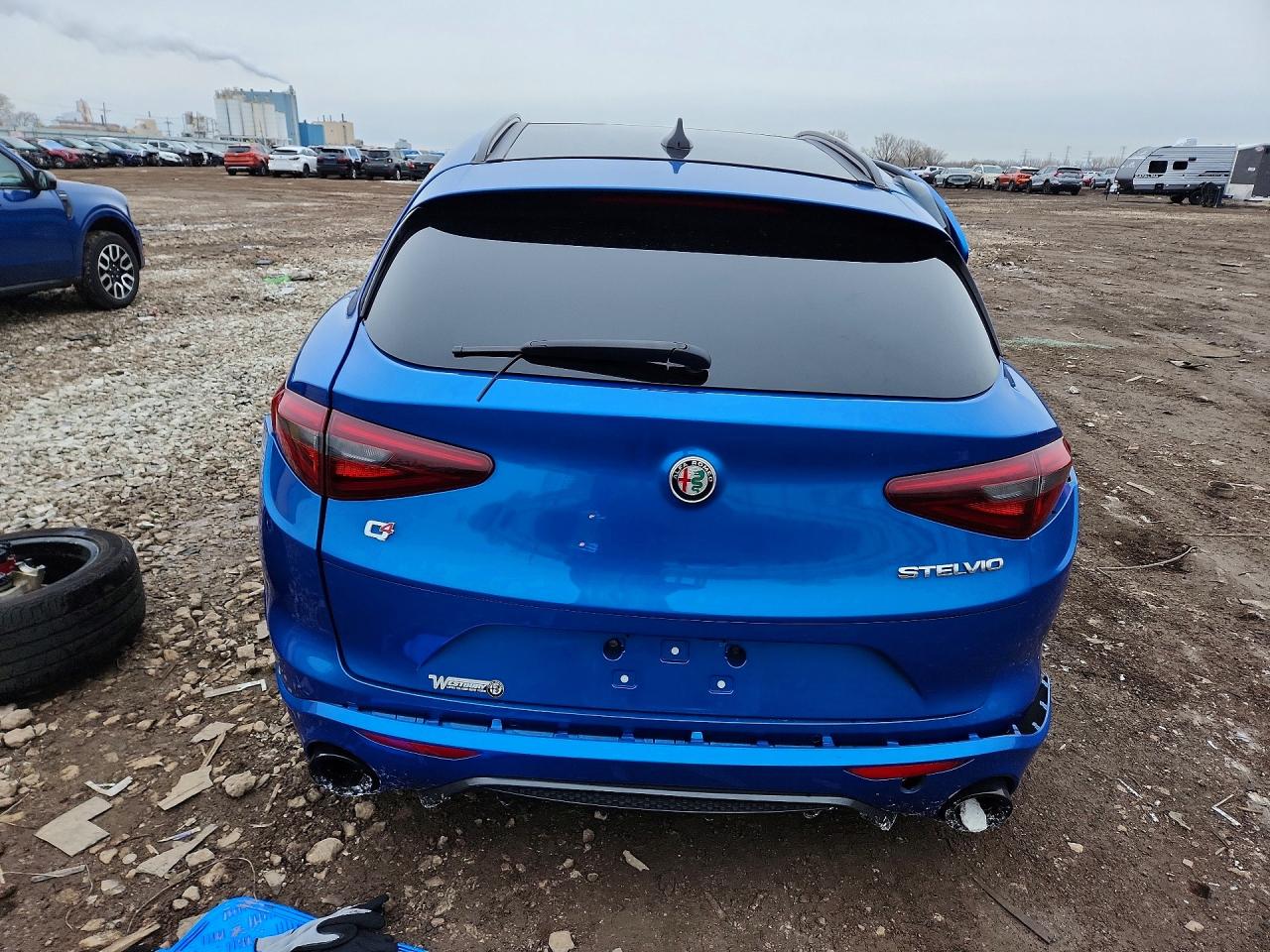 2022 ALFA ROMEO STELVIO TI photo 11