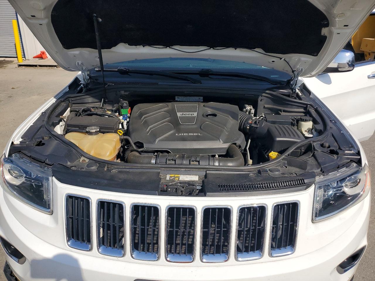 2015 JEEP GRAND CHEROKEE LIMITED photo 12