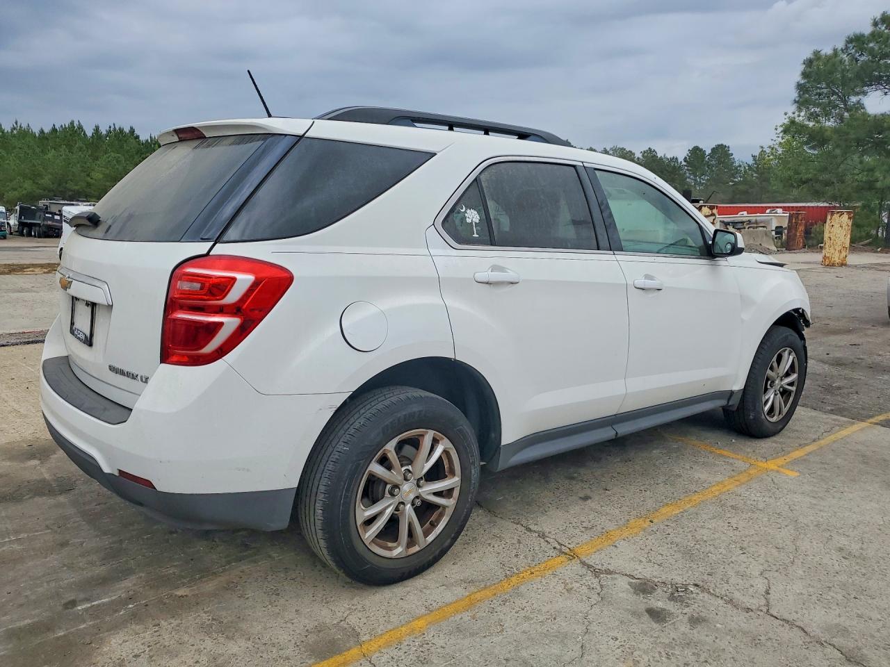 2016 CHEVROLET EQUINOX LT photo 5