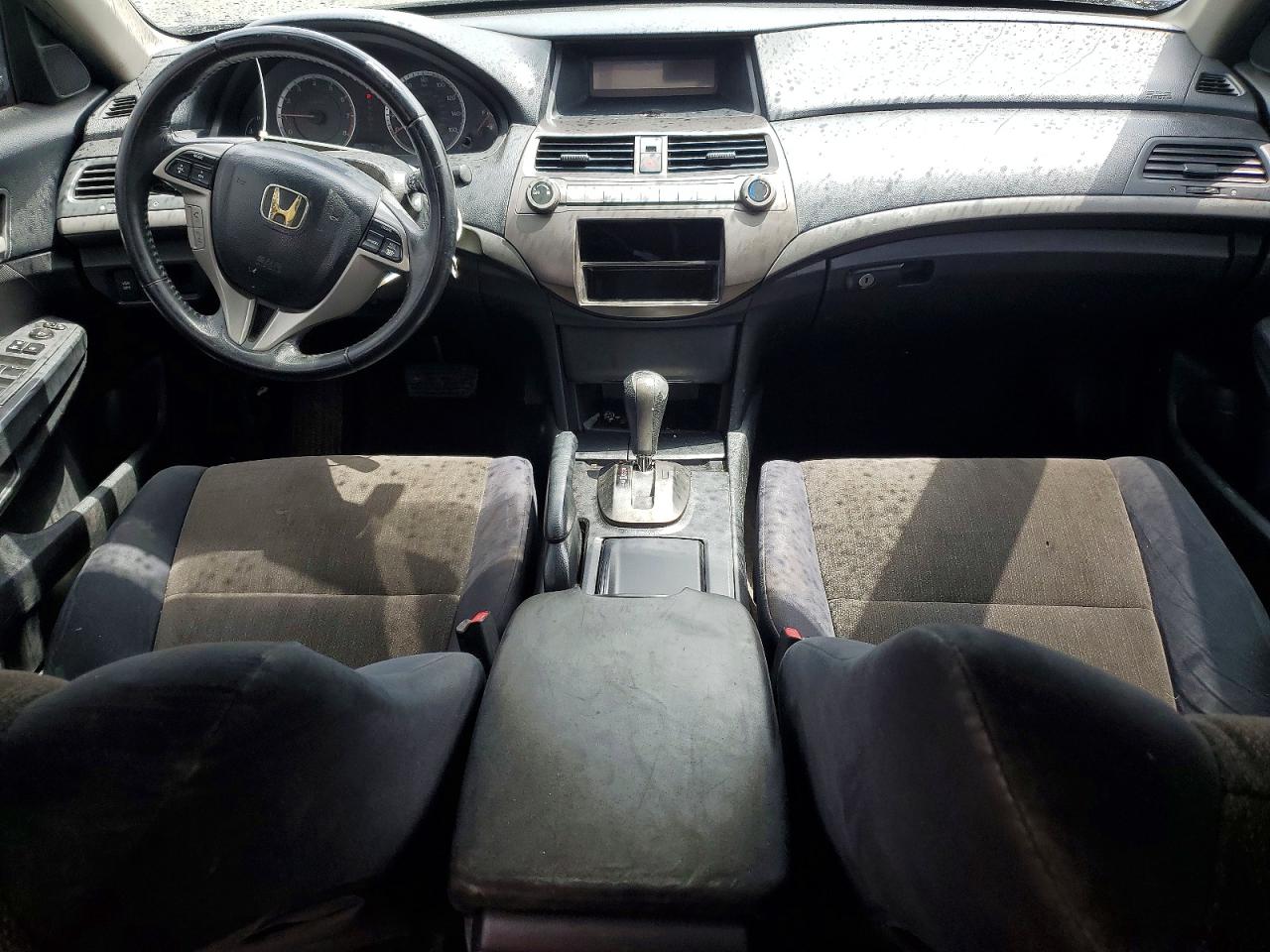 2010 HONDA ACCORD LX photo 8