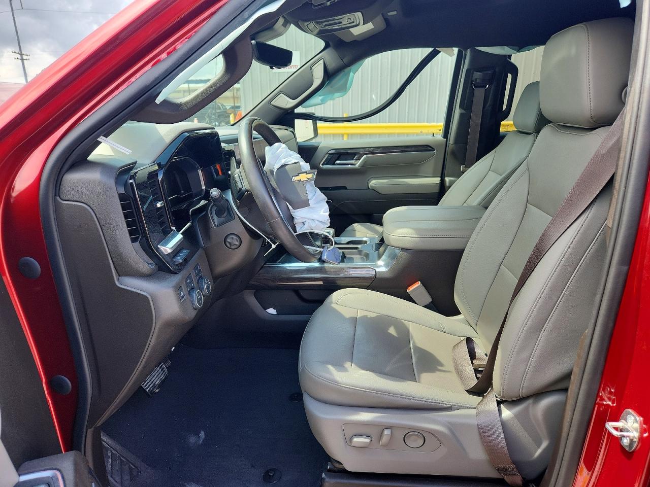2023 CHEVROLET SILVERADO K1500 LTZ photo 19