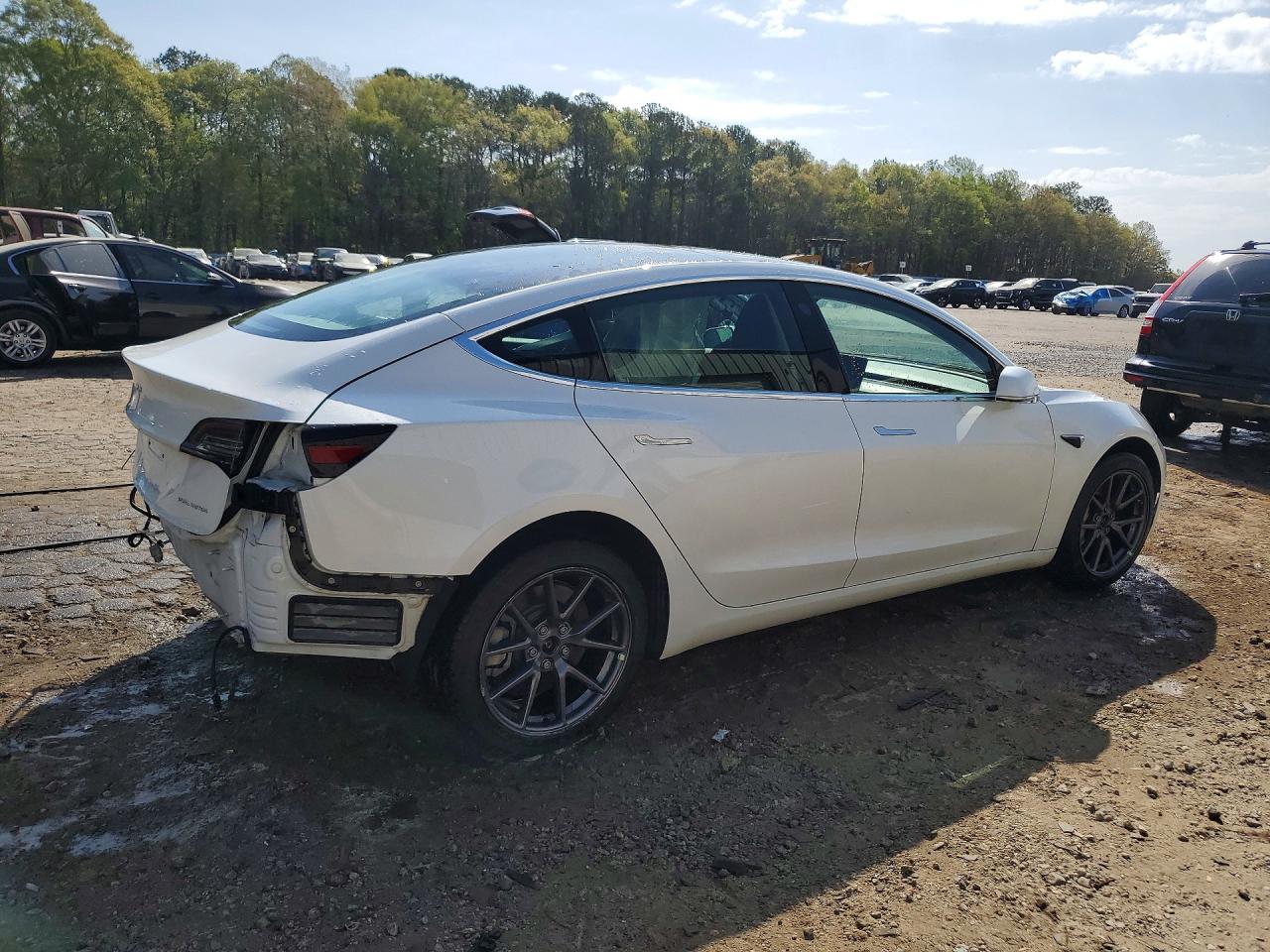 2019 TESLA MODEL 3 photo 5