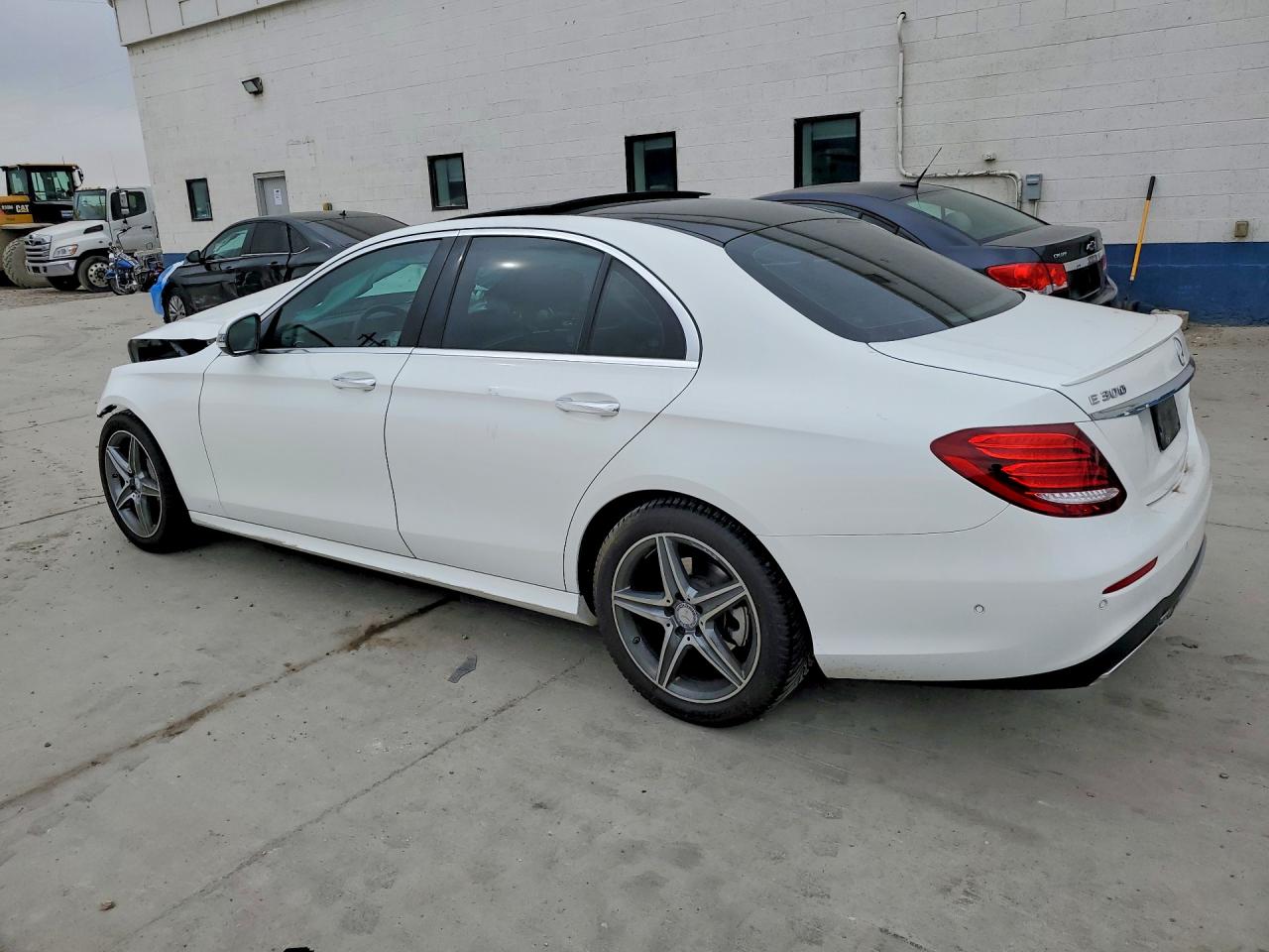 2017 MERCEDES-BENZ E 300 4MATIC photo 3