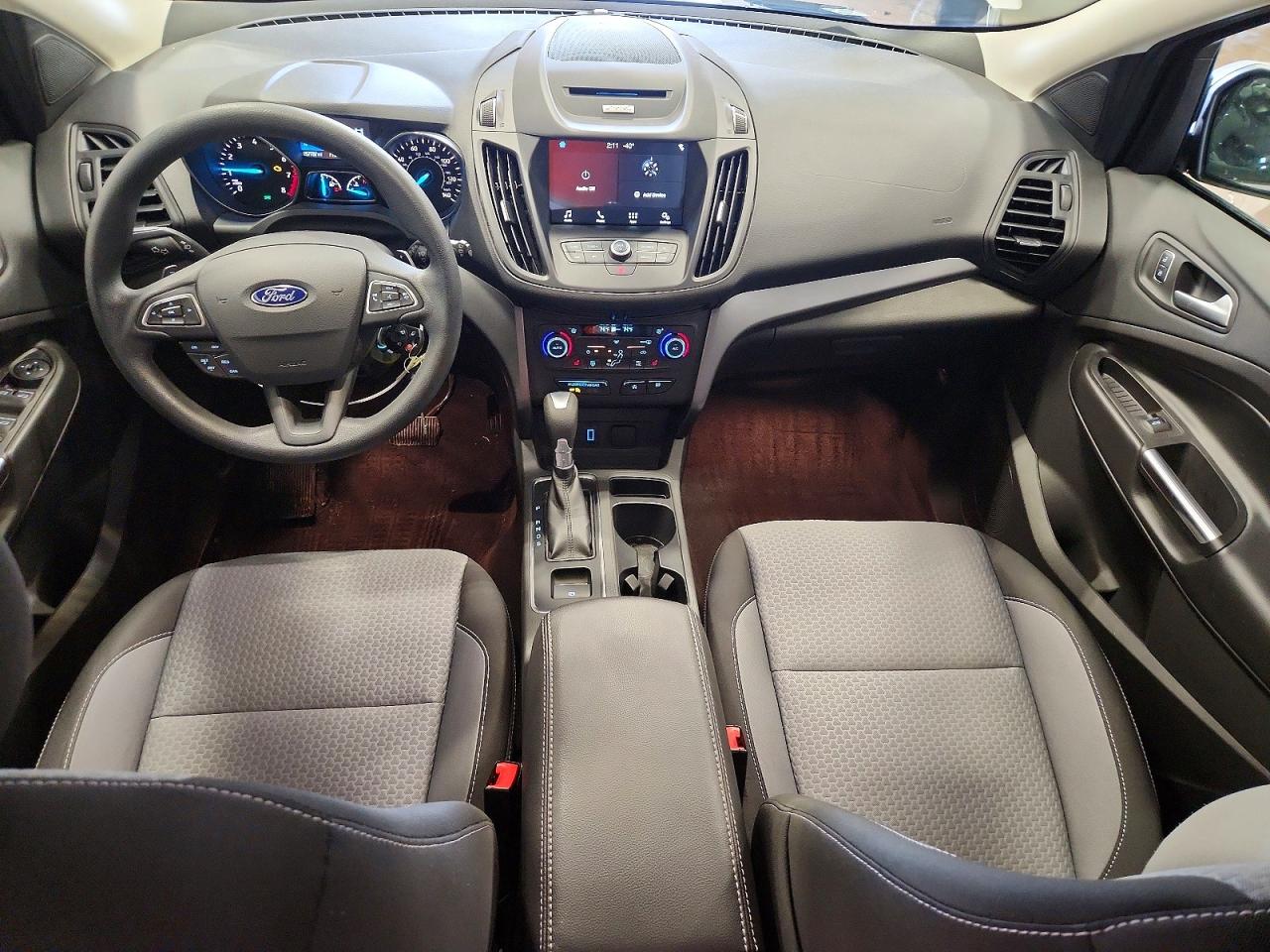 2017 FORD ESCAPE SE photo 22