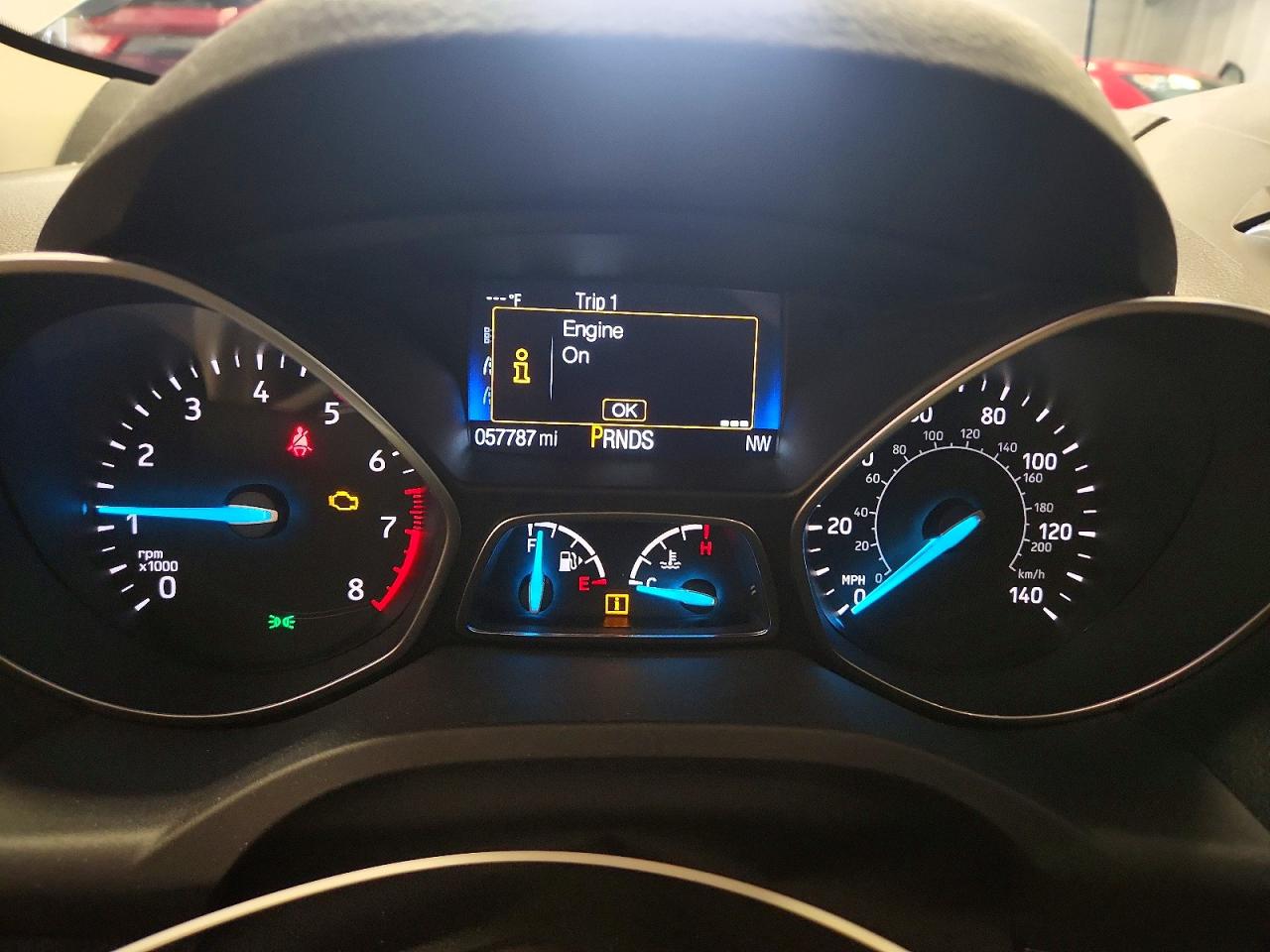 2017 FORD ESCAPE SE photo 25