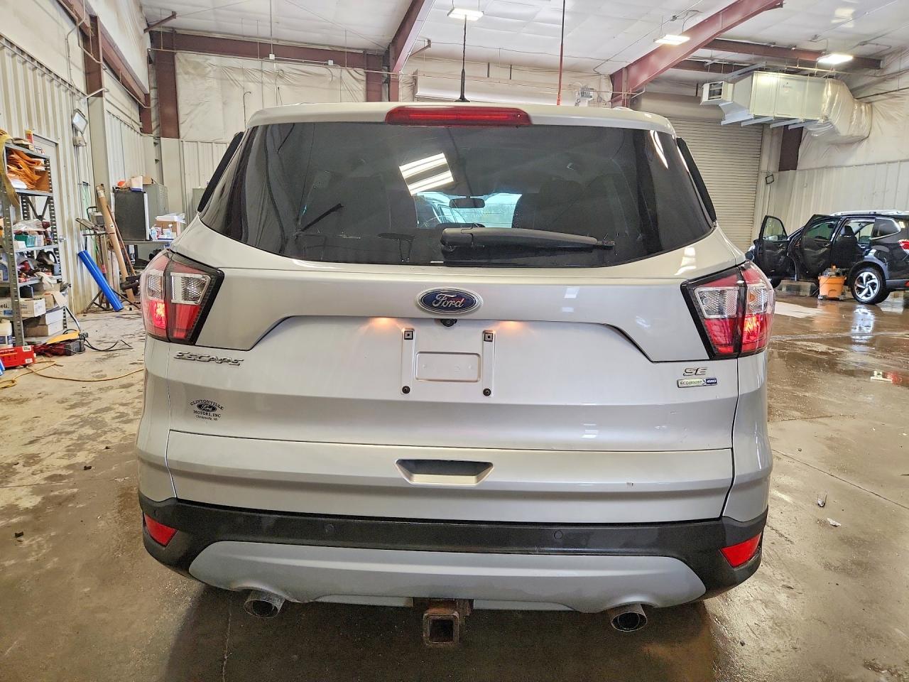 2017 FORD ESCAPE SE photo 16