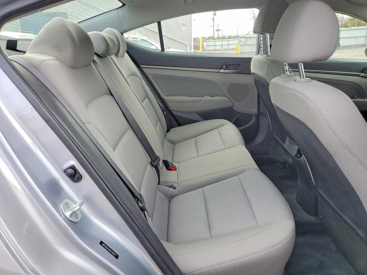 2017 HYUNDAI ELANTRA SE photo 28