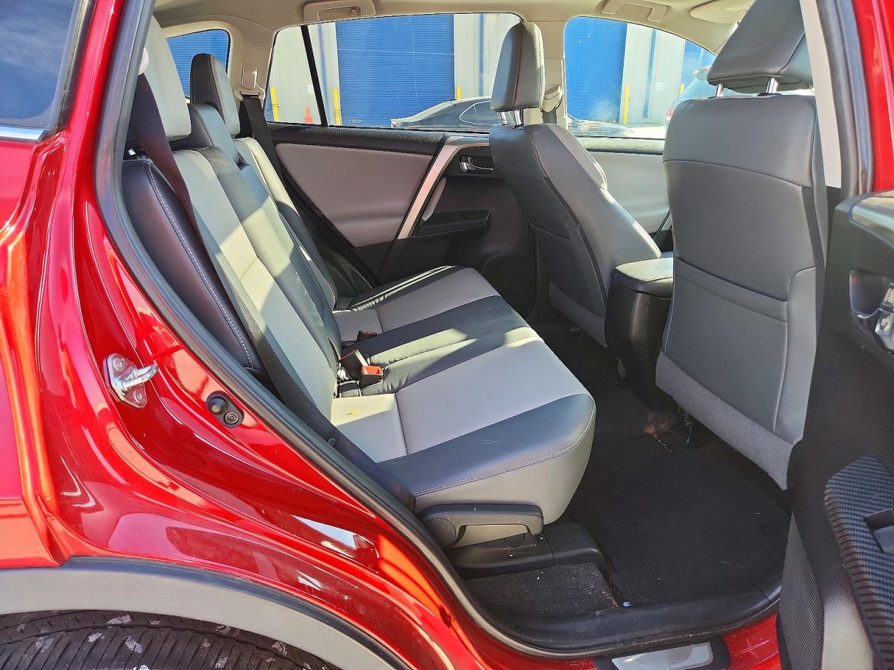 2015 TOYOTA RAV4 LIMITED photo 11