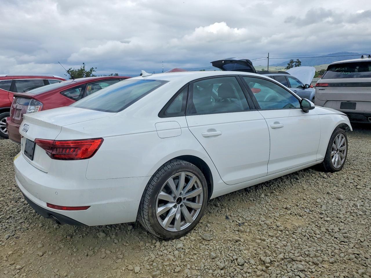 2017 AUDI A4 PREMIUM photo 7