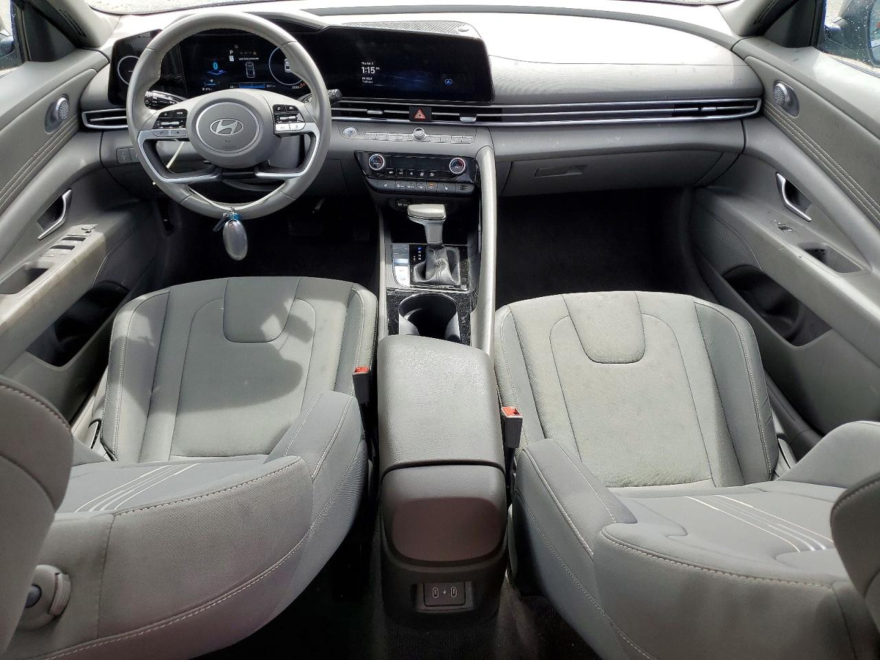 2025 HYUNDAI ELANTRA SEL CONVENIENCE photo 22