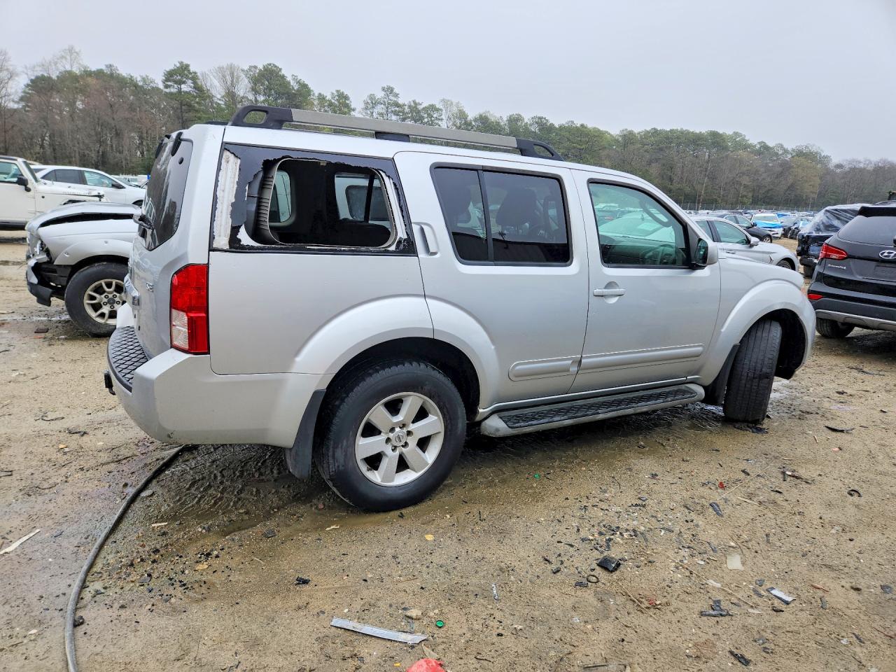 2010 NISSAN PATHFINDER S photo 7