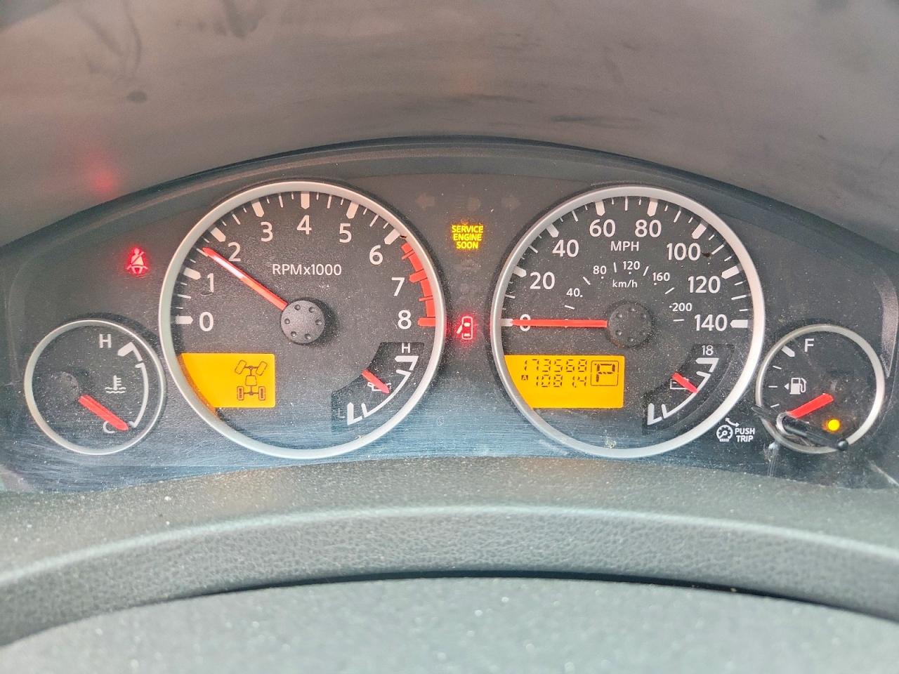2010 NISSAN PATHFINDER S photo 25