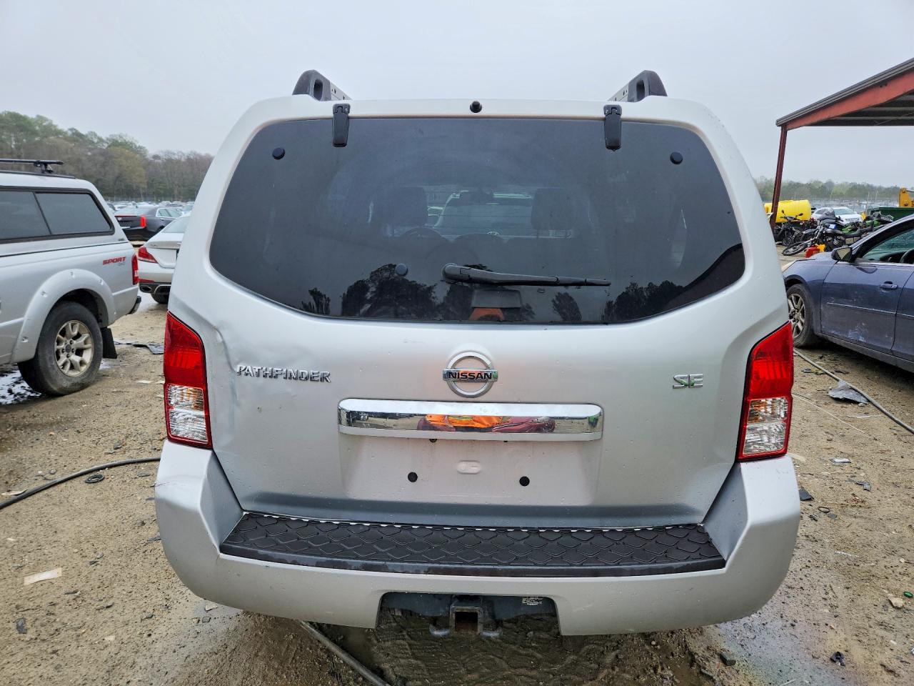 2010 NISSAN PATHFINDER S photo 16