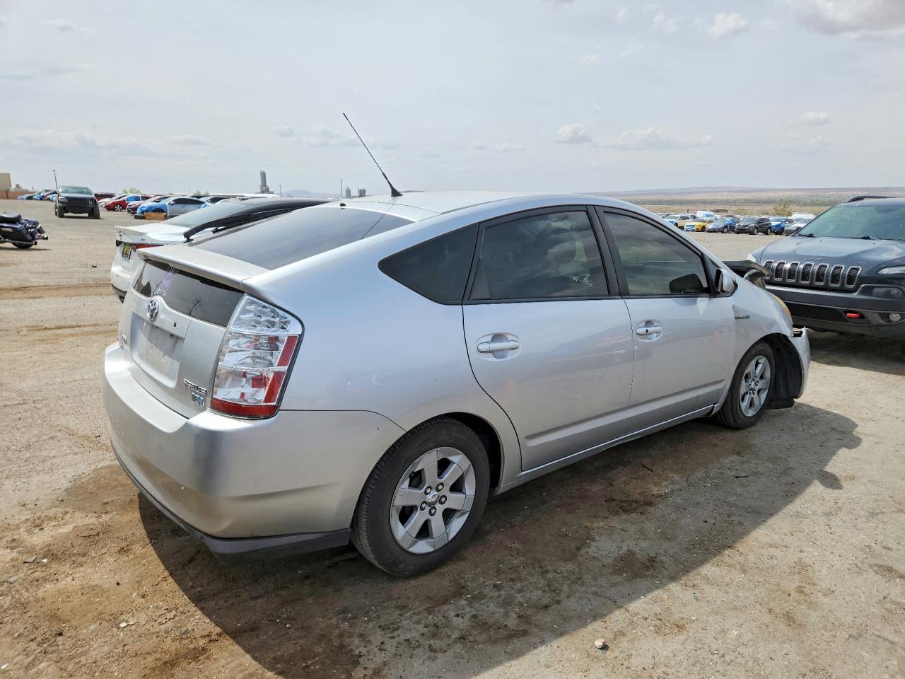 2009 TOYOTA PRIUS BASE photo 5