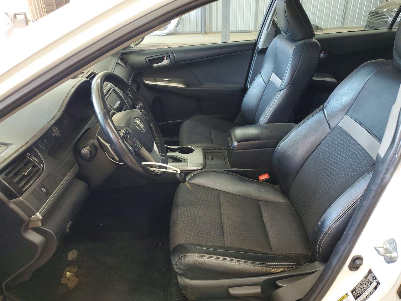 2012 TOYOTA CAMRY SE photo 7
