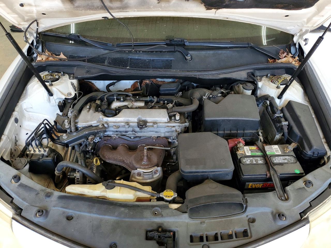 2012 TOYOTA CAMRY SE photo 11