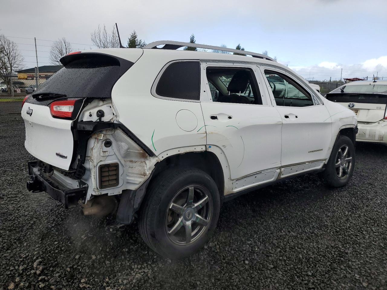 2017 JEEP CHEROKEE LATITUDE photo 5
