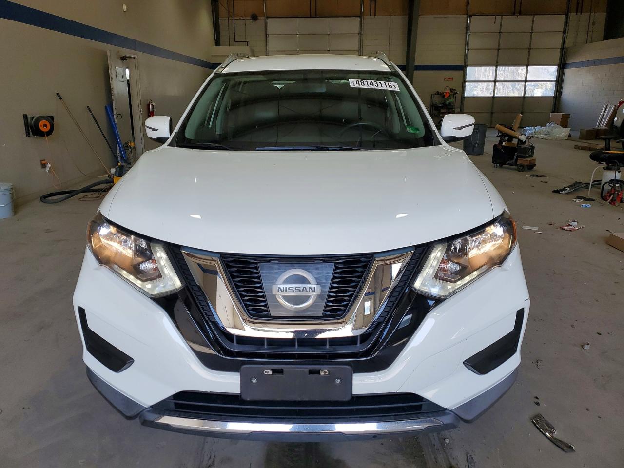 2017 NISSAN ROGUE SV photo 9