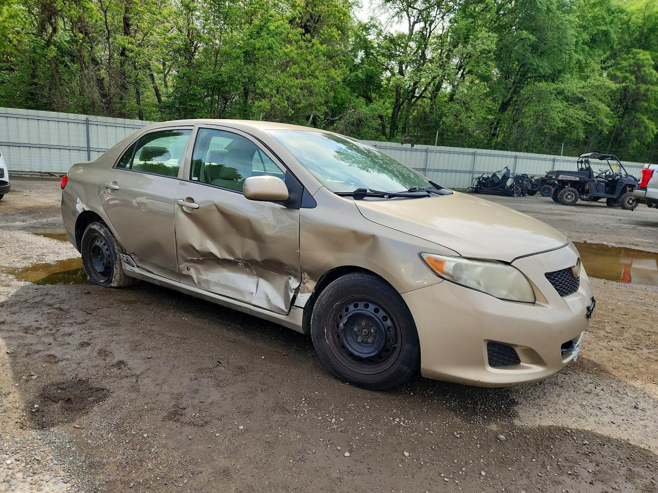 2010 TOYOTA COROLLA LE photo 10