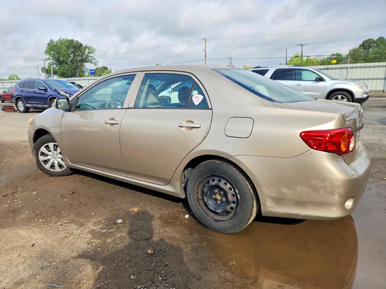 2010 TOYOTA COROLLA LE photo 4