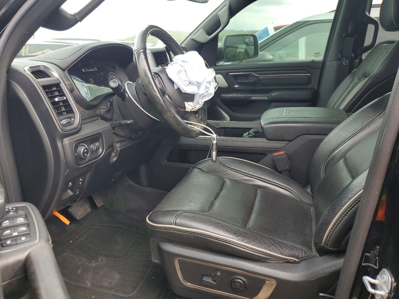 2019 RAM 1500 LIMITED photo 13