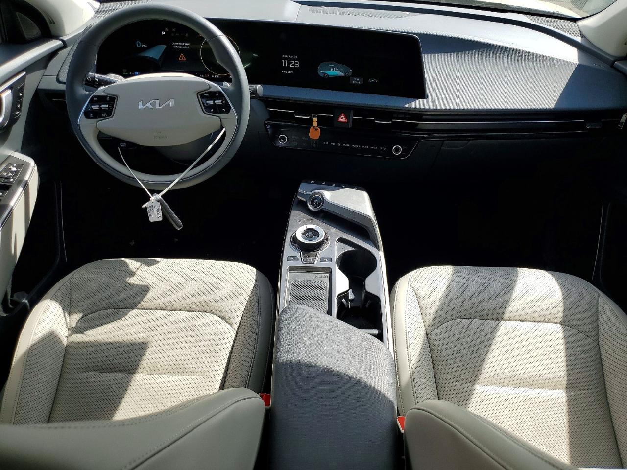 2022 KIA EV6 WIND photo 8