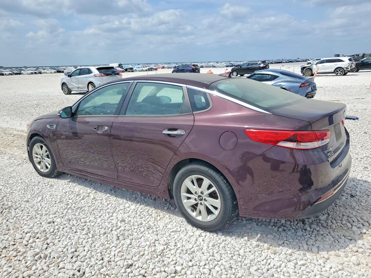 2018 KIA OPTIMA LX photo 3