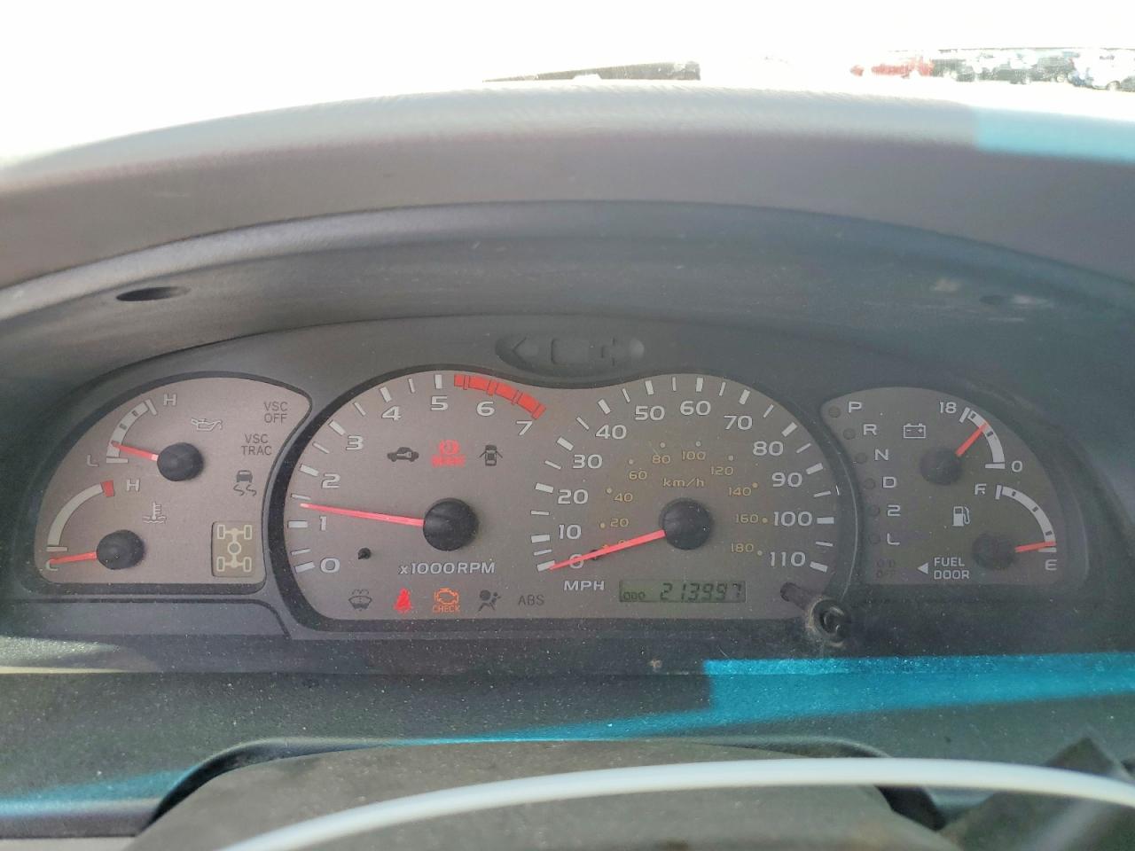 2002 TOYOTA SEQUOIA SR5 photo 9