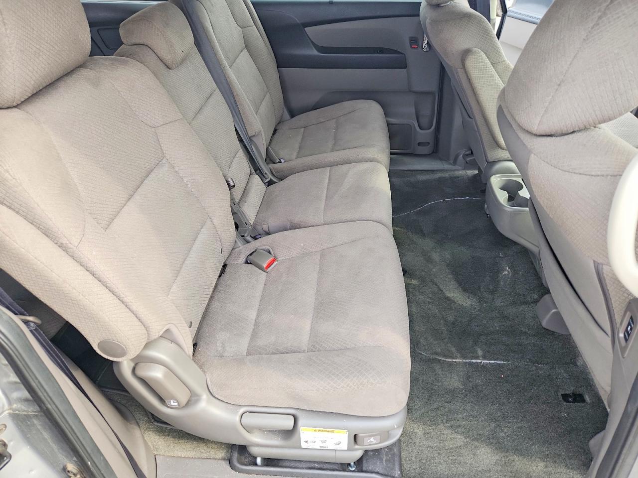 2016 HONDA ODYSSEY EX photo 11