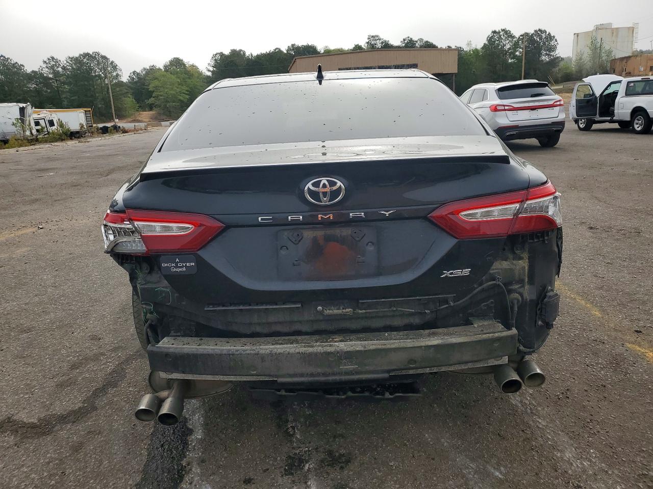 2020 TOYOTA CAMRY XSE photo 6