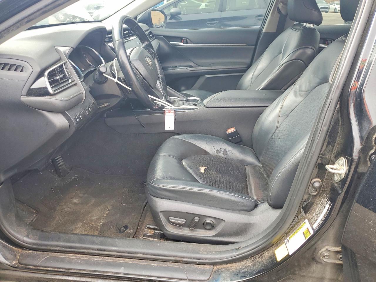 2020 TOYOTA CAMRY XSE photo 7