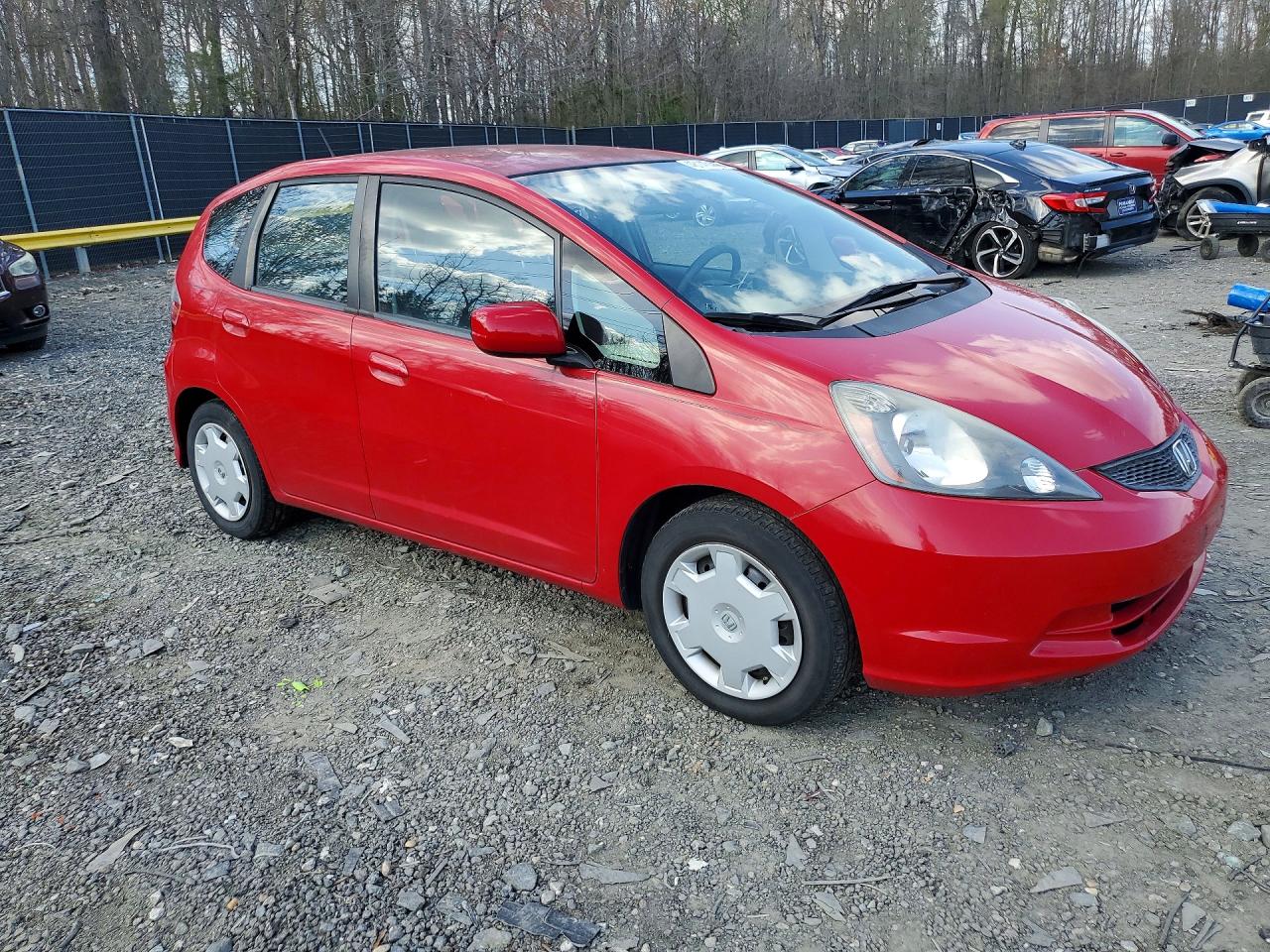 2013 HONDA FIT photo 7