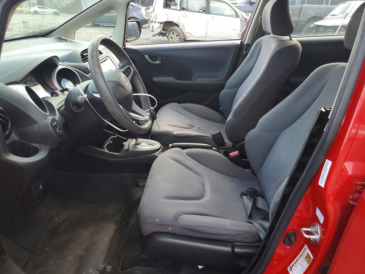 2013 HONDA FIT photo 13