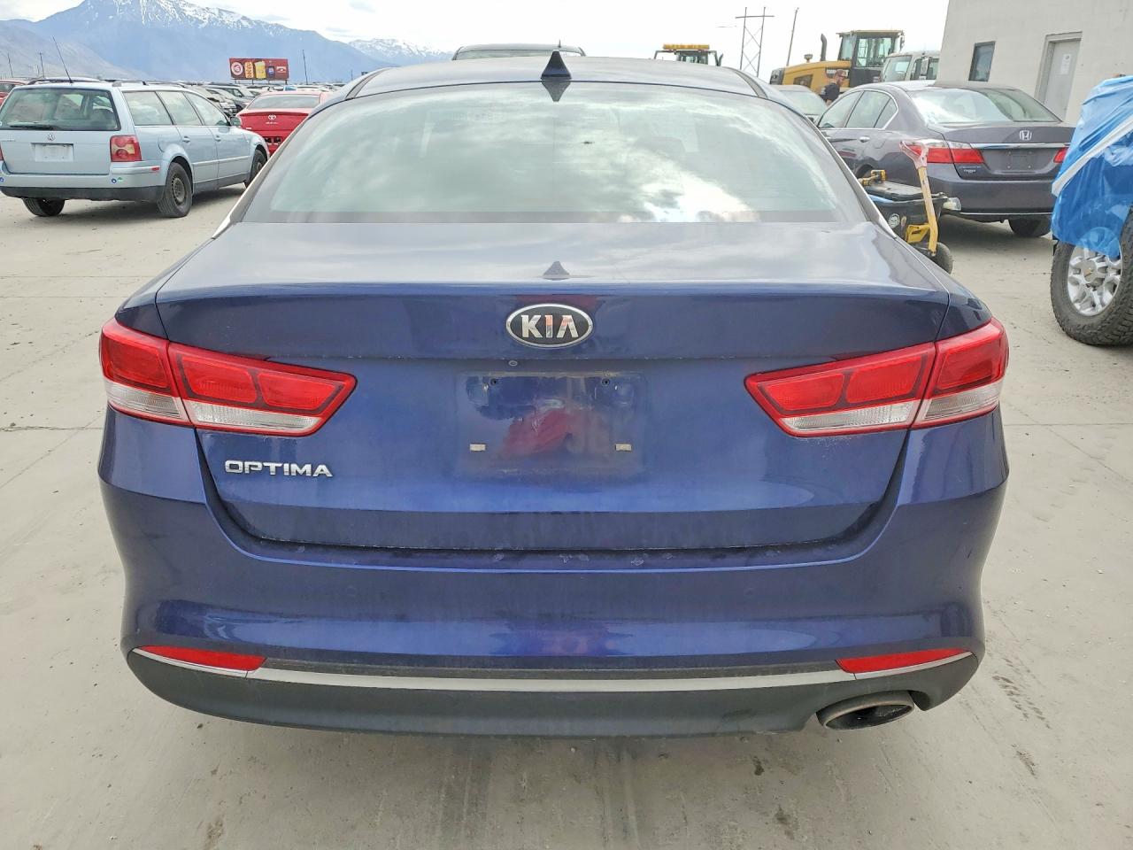 2018 KIA OPTIMA LX photo 6