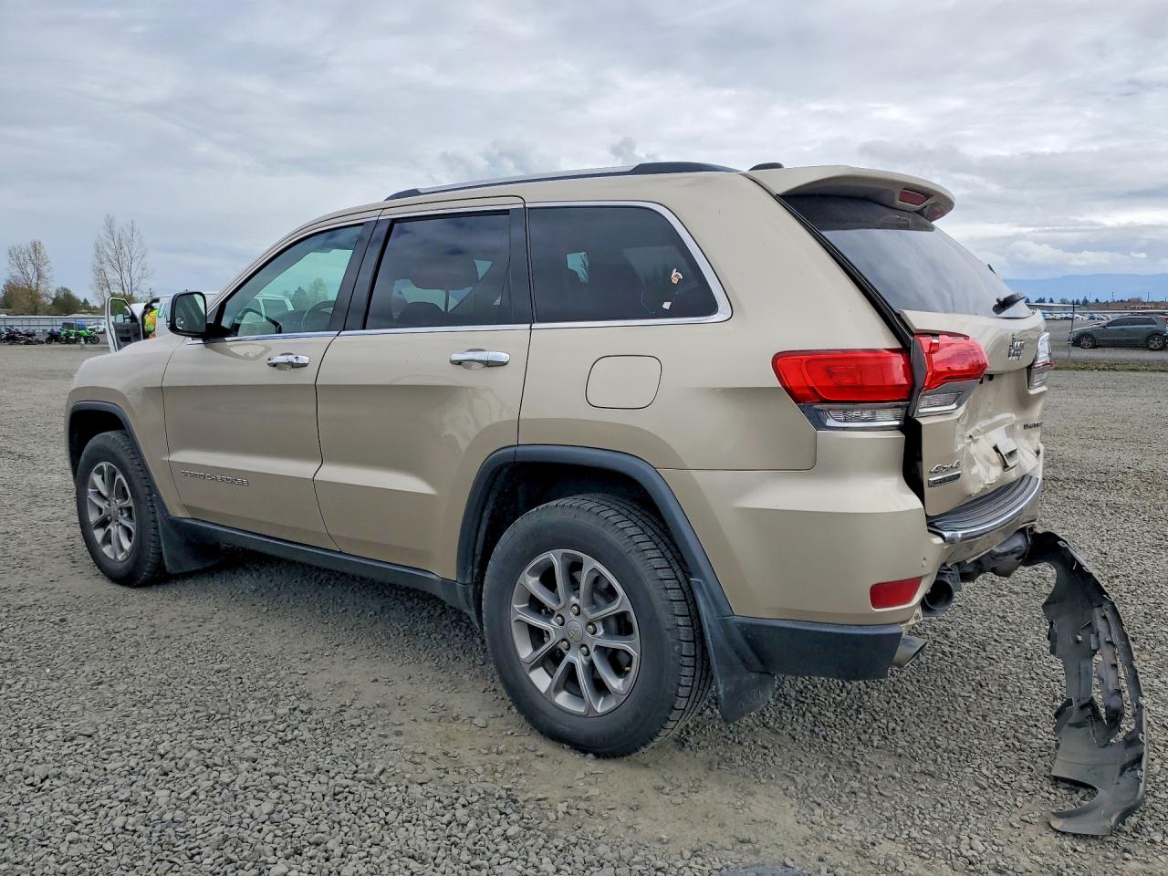 2015 JEEP GRAND CHEROKEE LIMITED photo 3