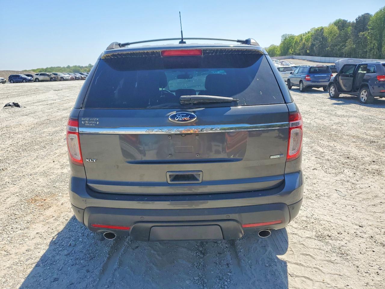 2015 FORD EXPLORER XLT photo 11